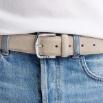 cinturon beige hombre