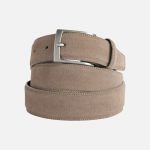 cinturon beige hombre